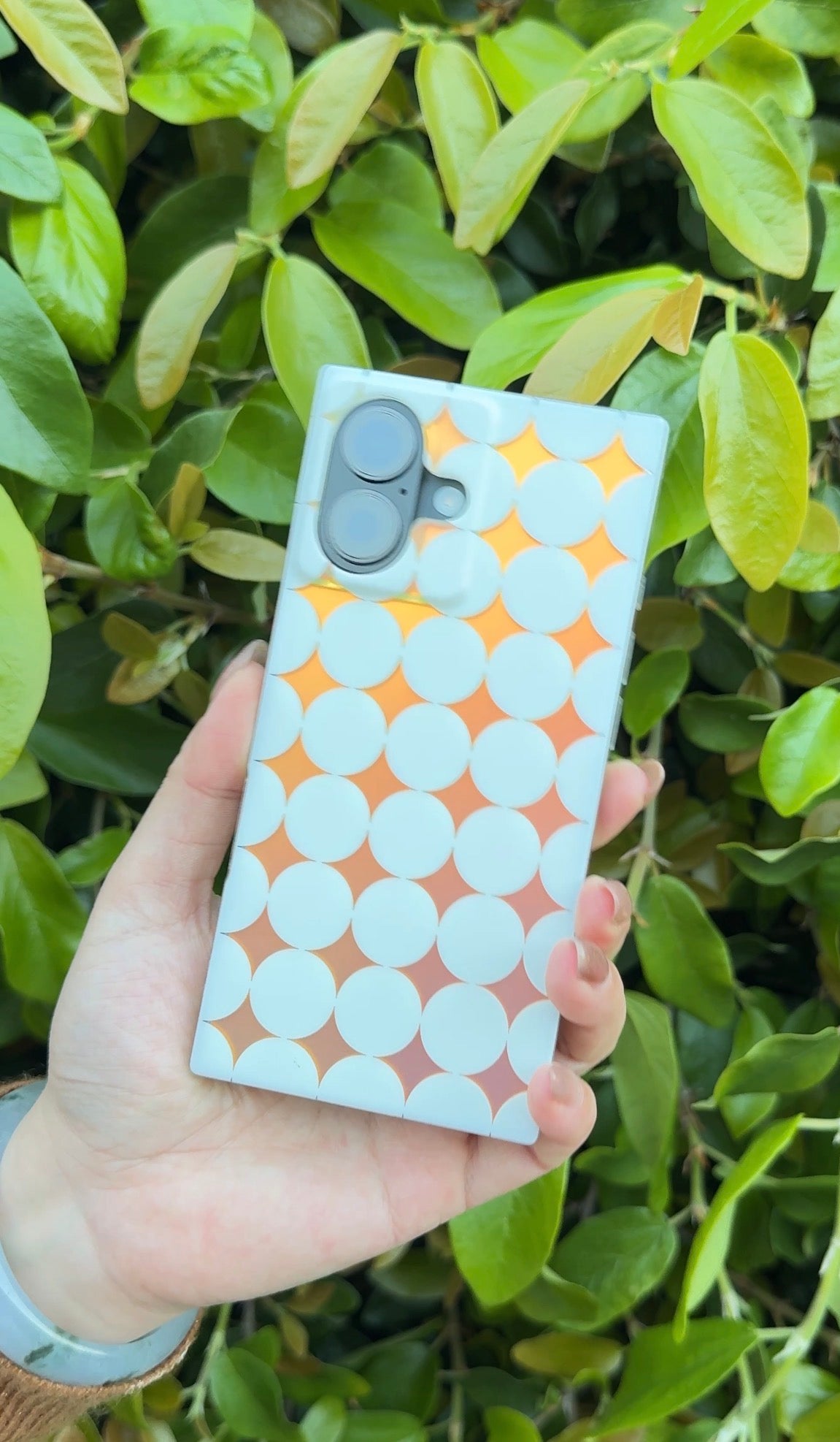 Iridescent Phone Case (iPhone 16)